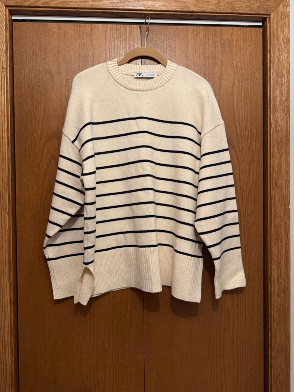 Zara Cream Ribbed Crewneck Sweater